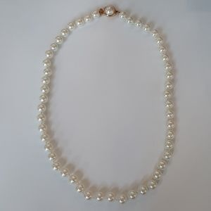 Vintage Pearl Necklace by Carolee